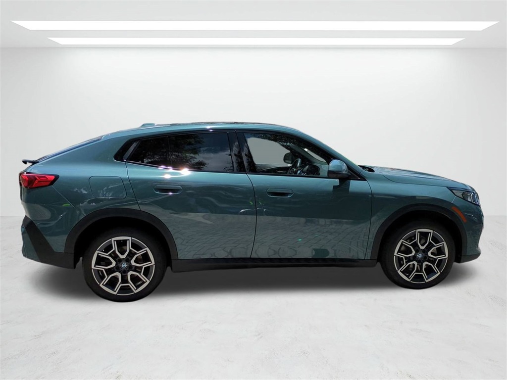 2025 Bmw X2 xDrive28i photo 3