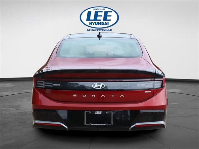 2024 Hyundai Sonata Hybrid Limited photo 2