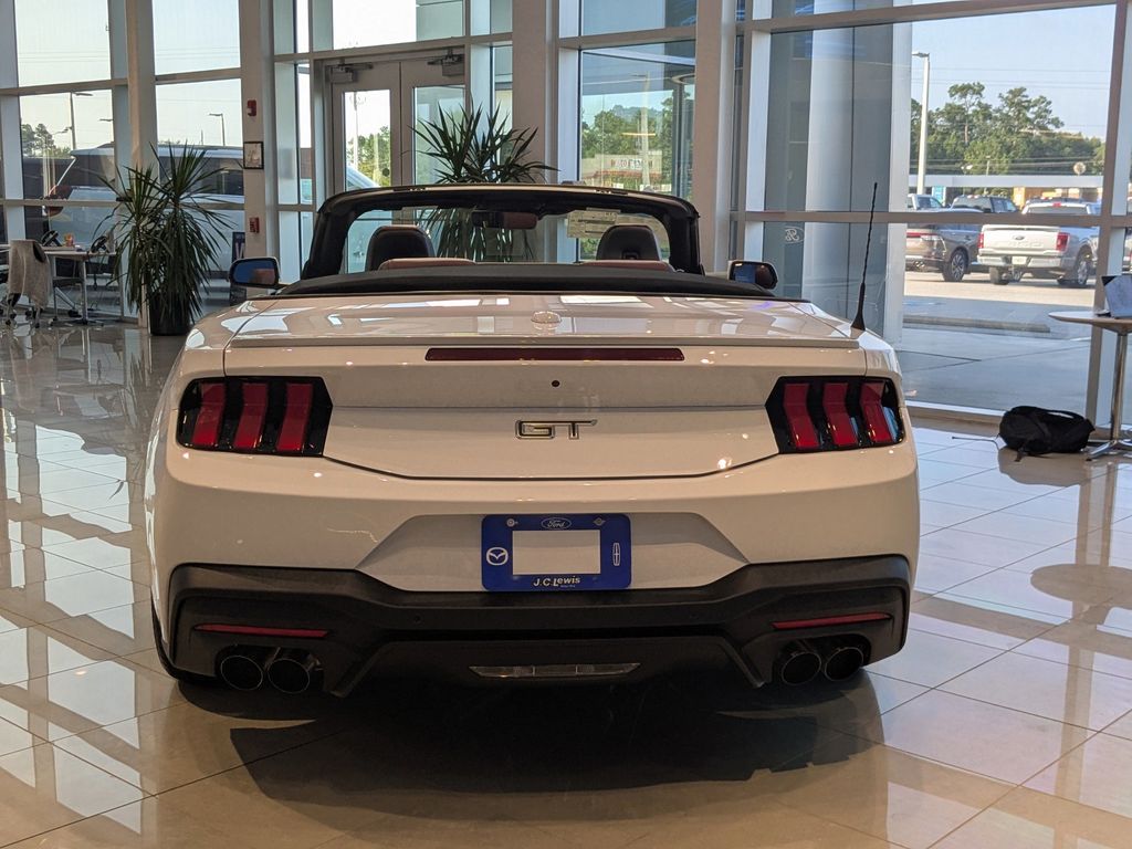 2025 Ford Mustang GT Premium Convertible photo 5