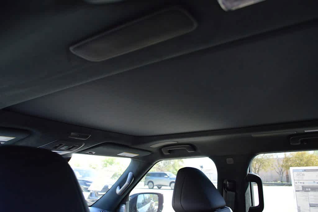 2025 Infiniti QX80 photo 20