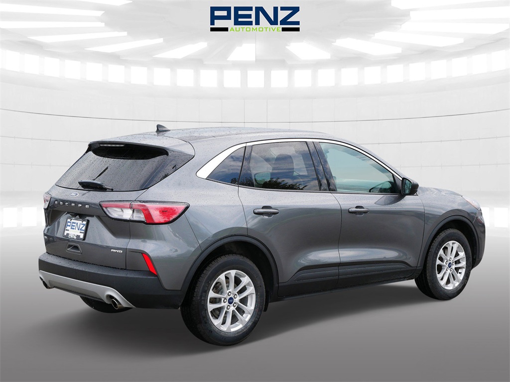 2022 Ford Escape SE photo 5