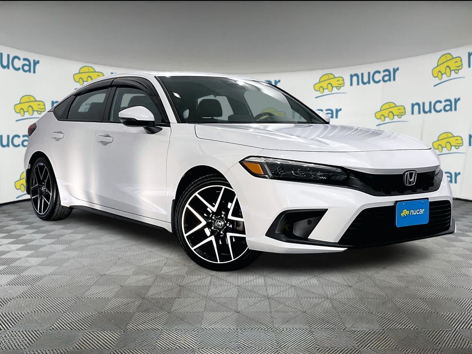 2023 Honda Civic Hatchback Sport Touring's photo