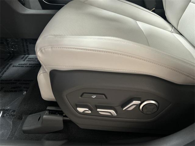 2026 Hyundai Santa Fe Calligraphy photo 24