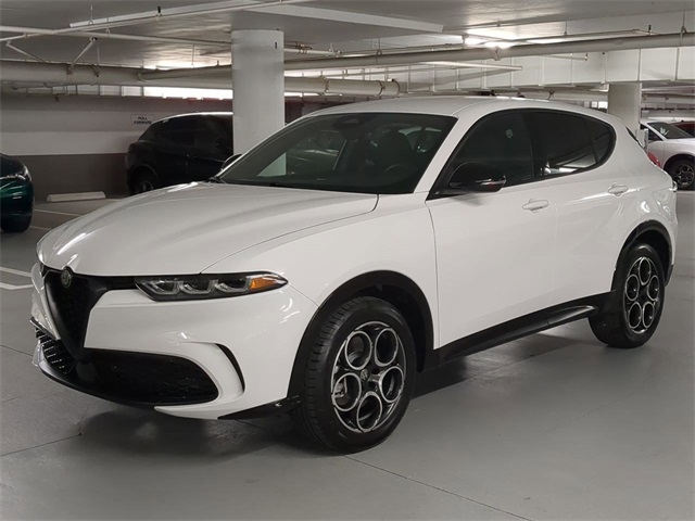 2025 Alfa Romeo Tonale photo 3