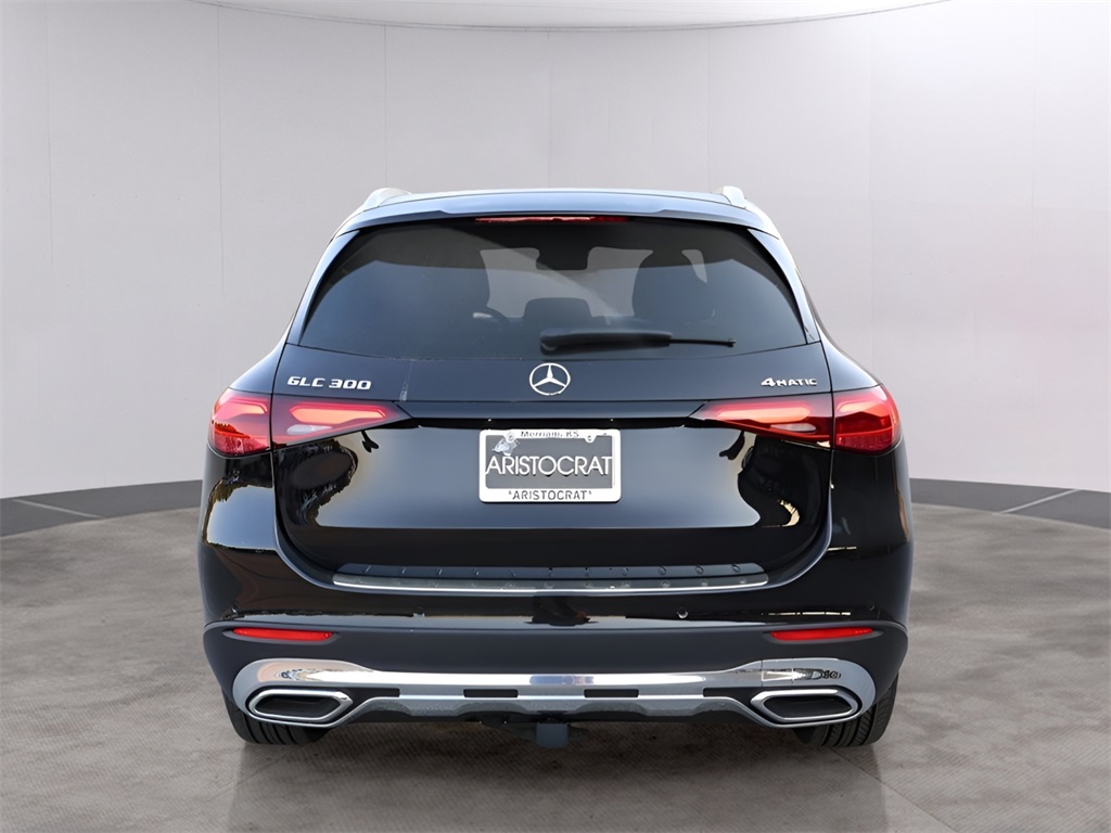 2025 Mercedes Benz GLC 300 4MATIC photo 4