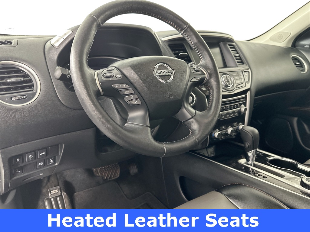Used 2019 Nissan Pathfinder SL with VIN 5N1DR2MMXKC654985 for sale in Onalaska, WI