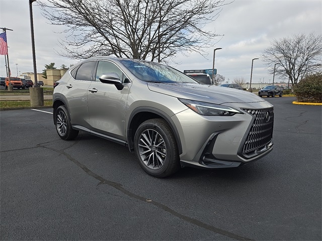 2025 Lexus NX 350's photo