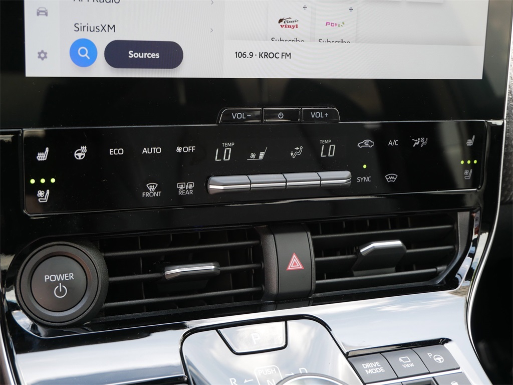 2024 Subaru Solterra Touring photo 23