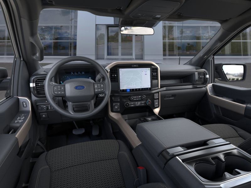 2025 Ford F-150 STX photo 9