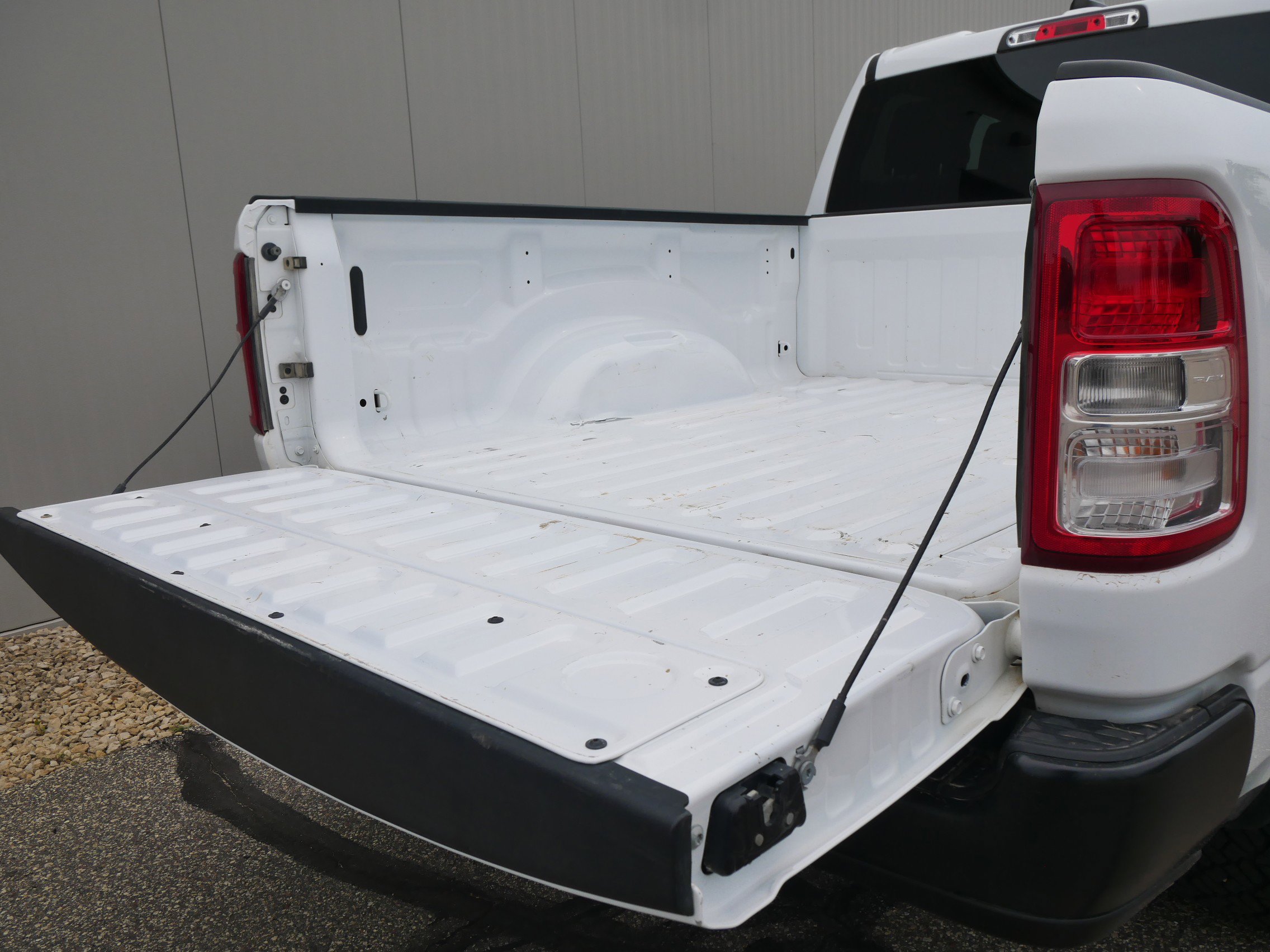 2022 Ram 1500 Tradesman photo 12