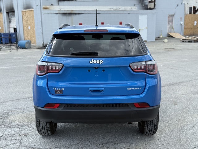 2017 Jeep Compass Sport photo 5