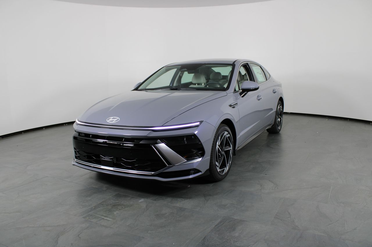 2026 Hyundai Sonata SEL's photo