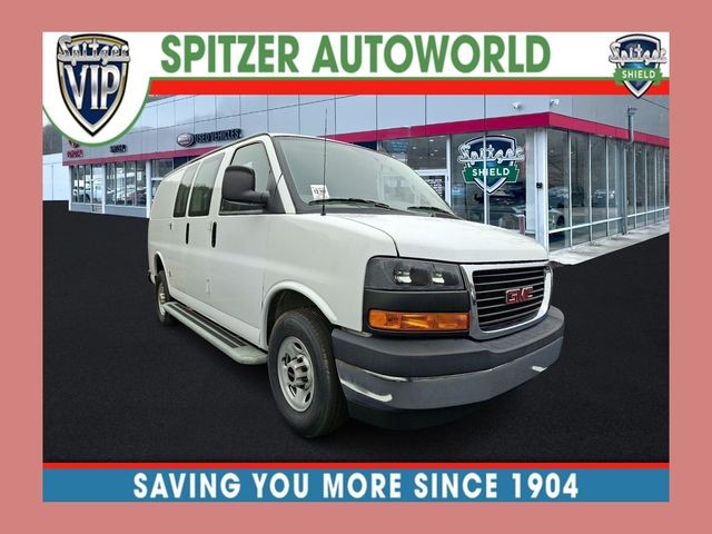 2023 GMC Savana Cargo Work Van's photo