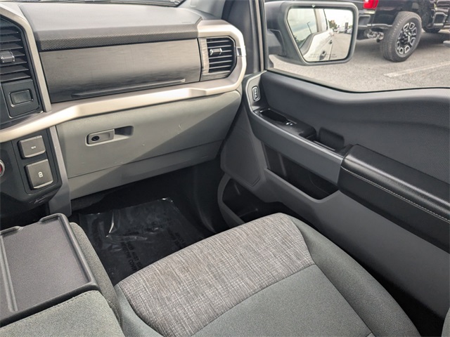 2023 Ford F-150 XLT photo 11