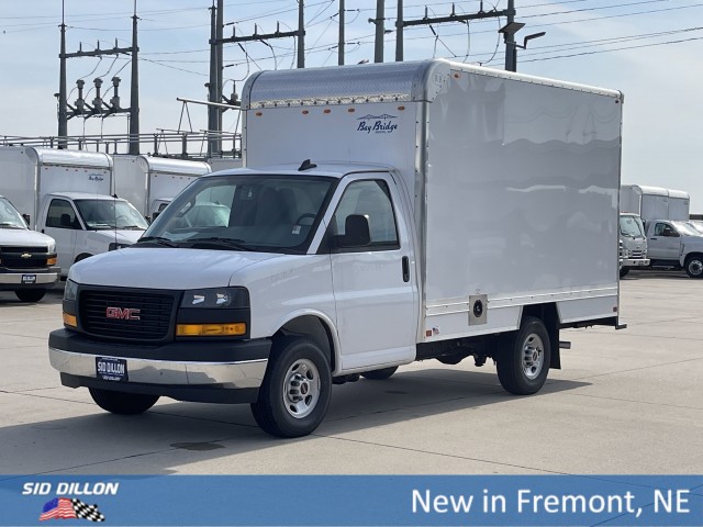 2025 GMC Savana Cutaway 3500 1WT