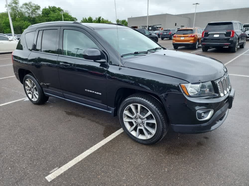 Used 2016 Jeep Compass High Altitude with VIN 1C4NJDEB2GD674111 for sale in Vadnais Heights, MN