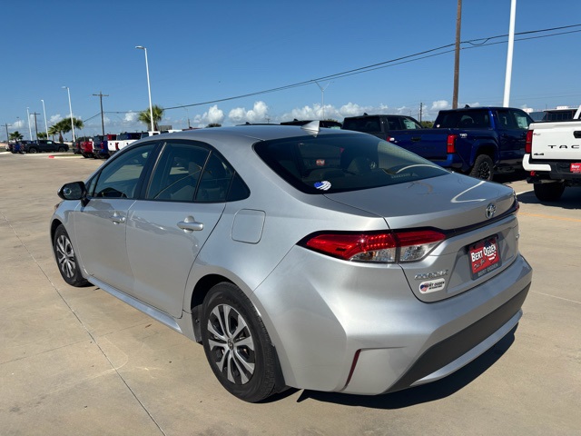 2022 Toyota Corolla Hybrid LE photo 3