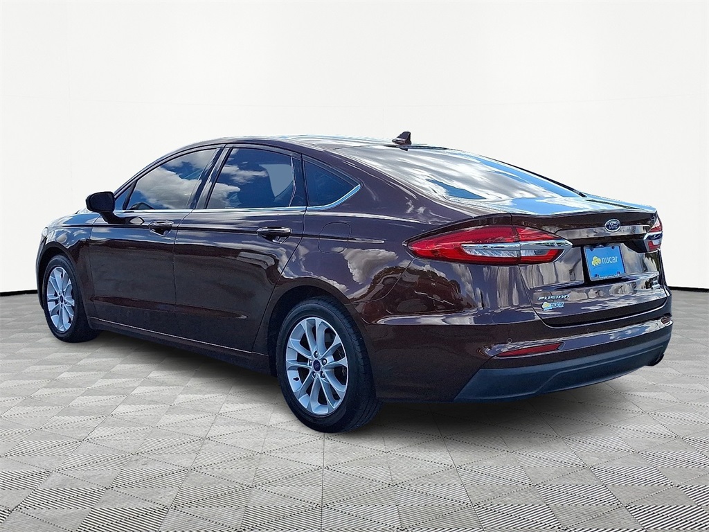 2019 Ford Fusion SE photo 4