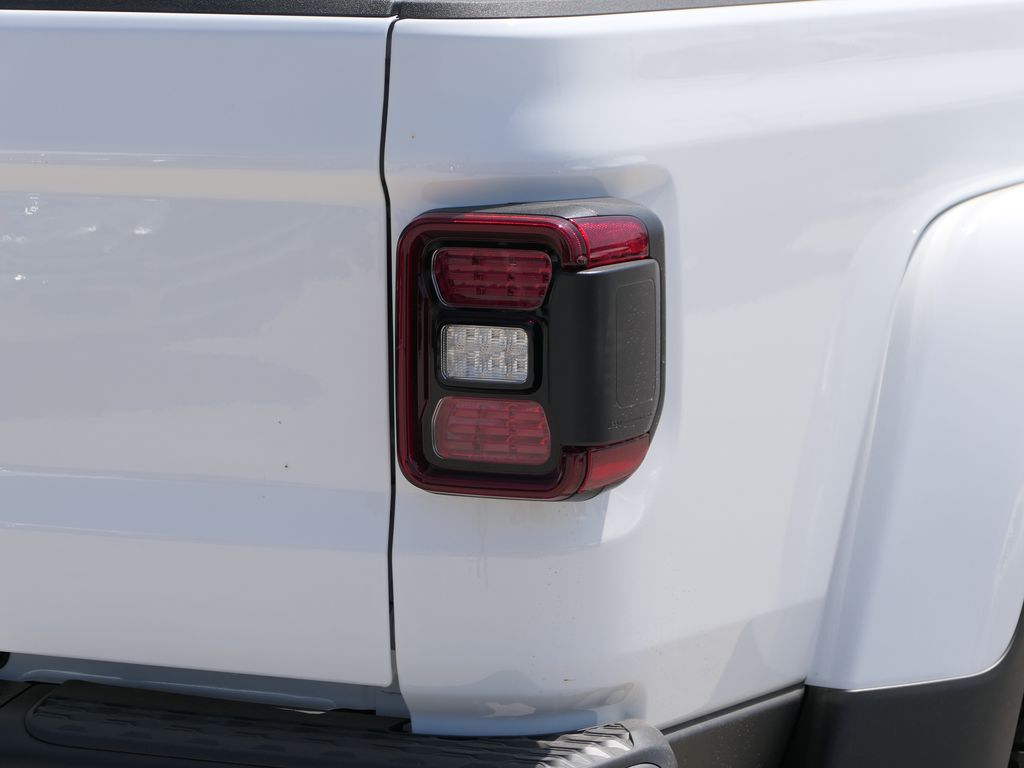 2025 Jeep Gladiator Rubicon photo 4