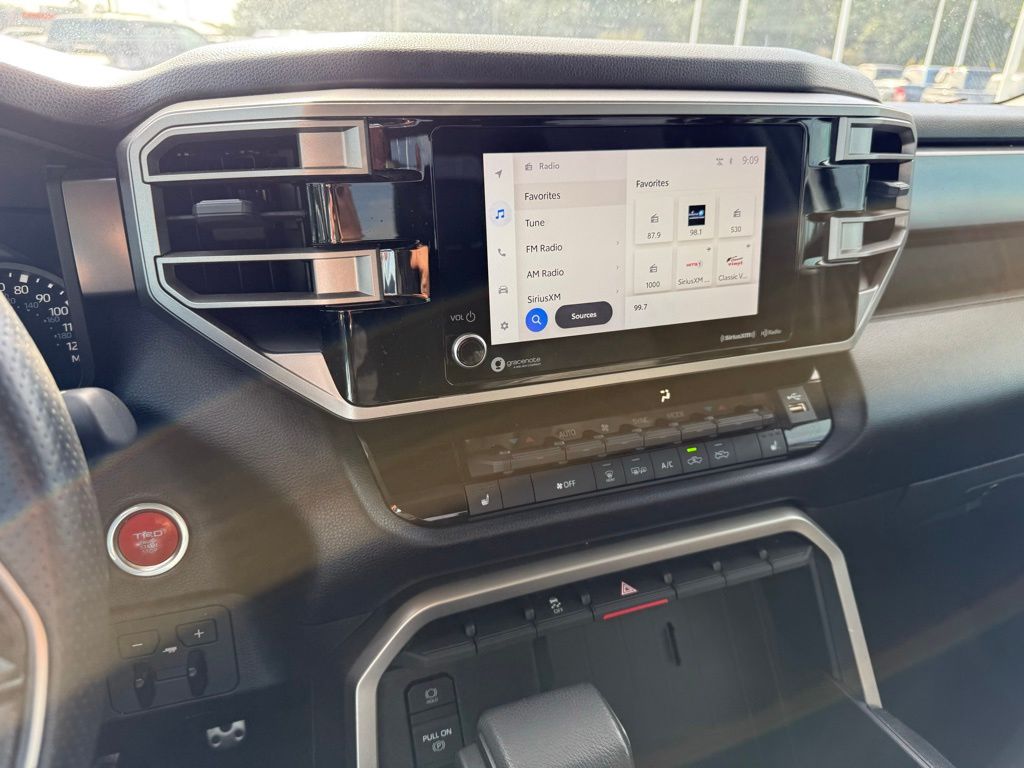 2022 Toyota Tundra TRD photo 17