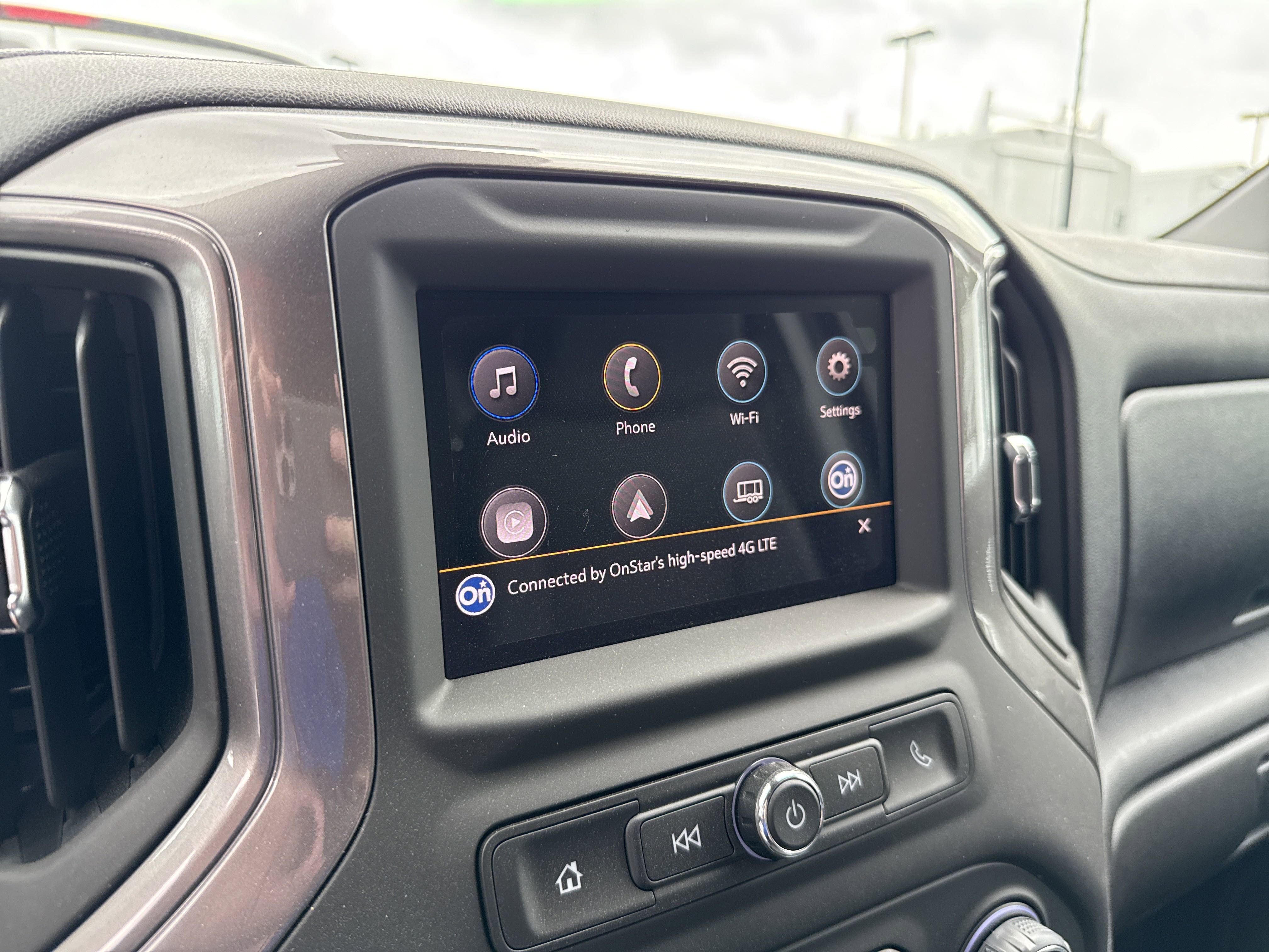 2025 Chevrolet Silverado 2500HD Custom photo 4