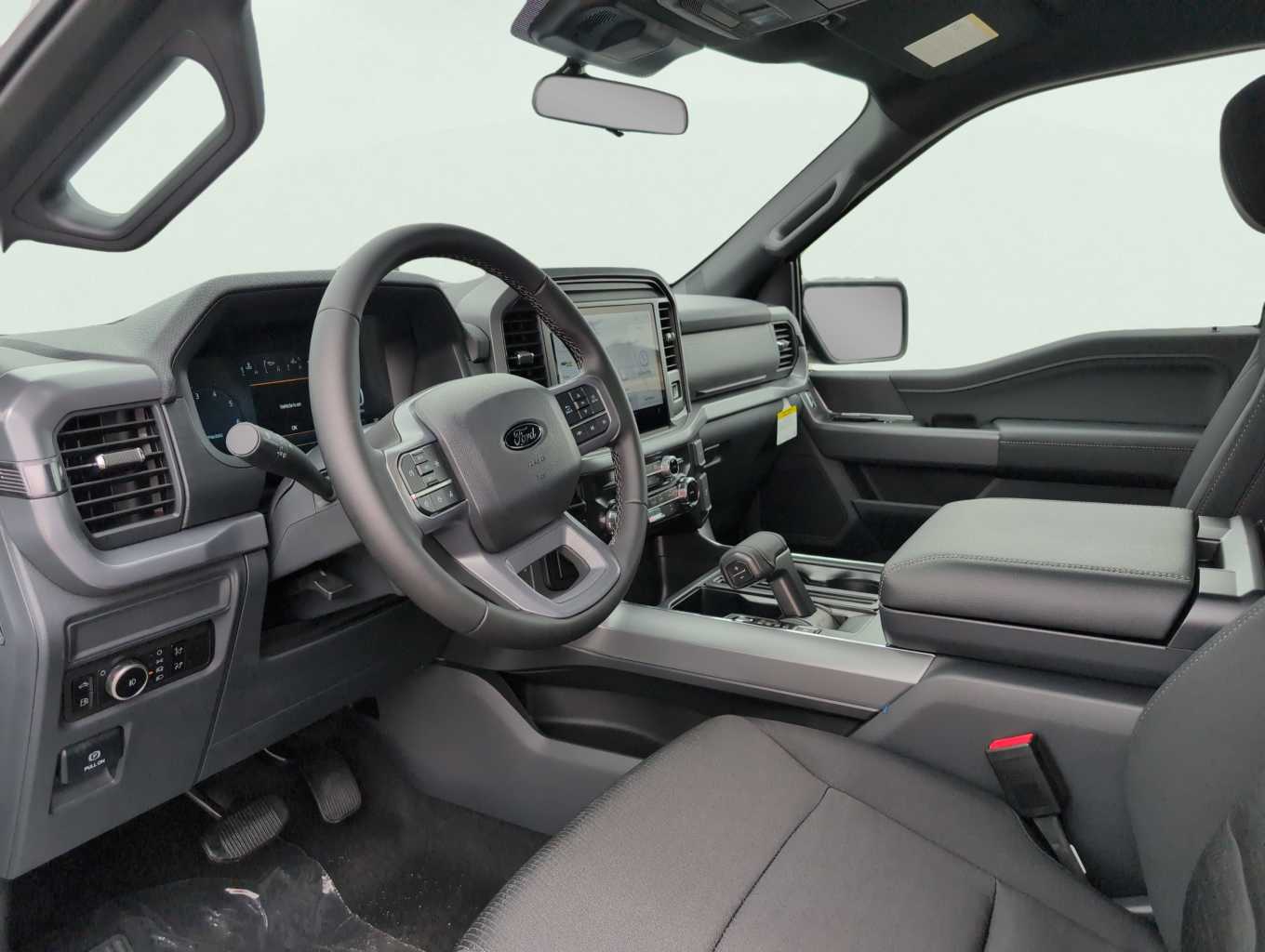 2025 Ford F-150 XLT photo 7