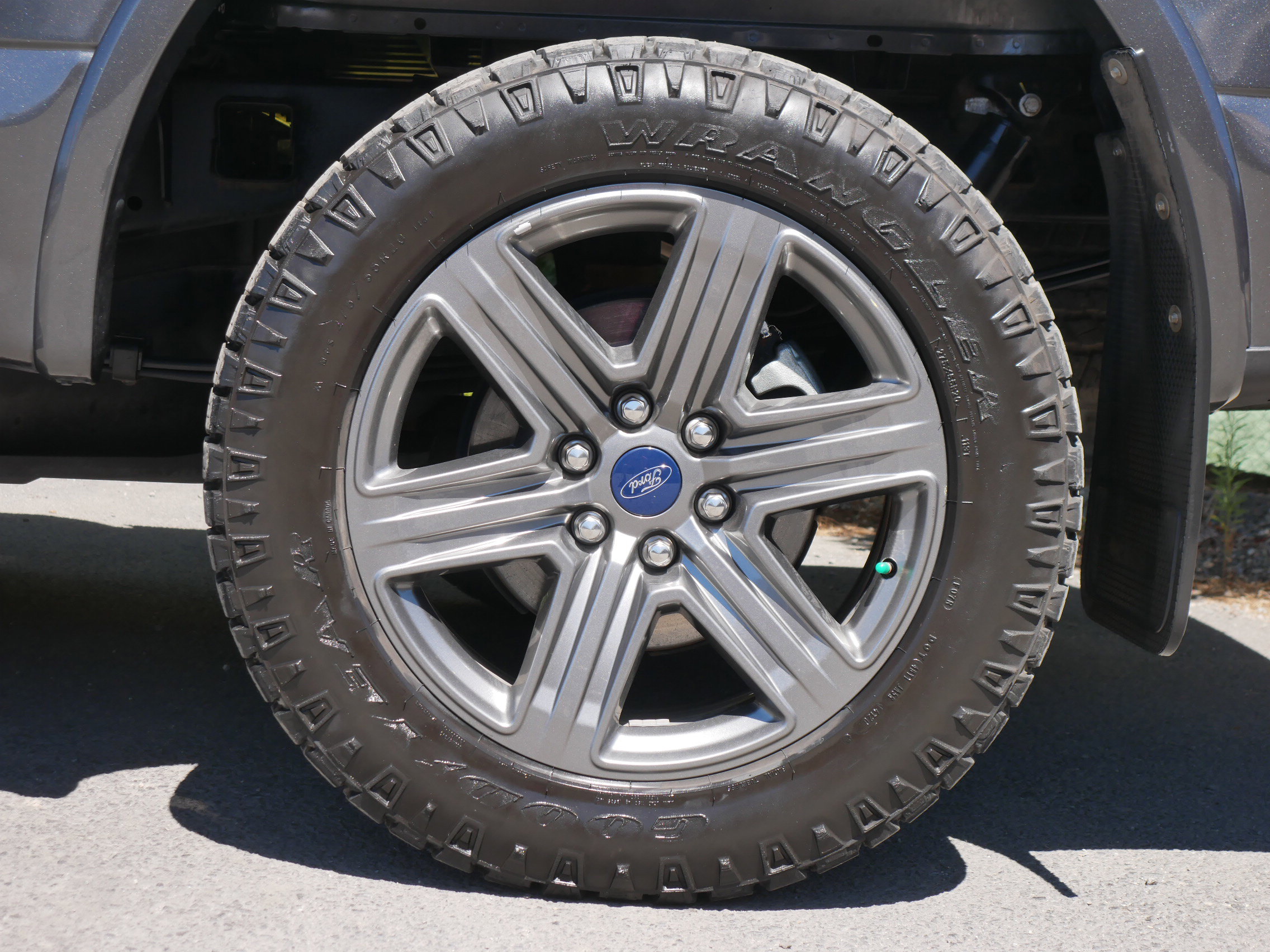 2020 Ford F-150 XLT photo 13