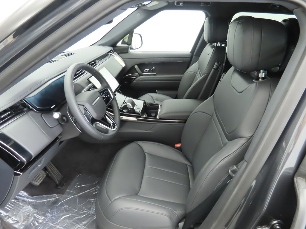 2025 Land Rover Range Rover Sport SE photo 16