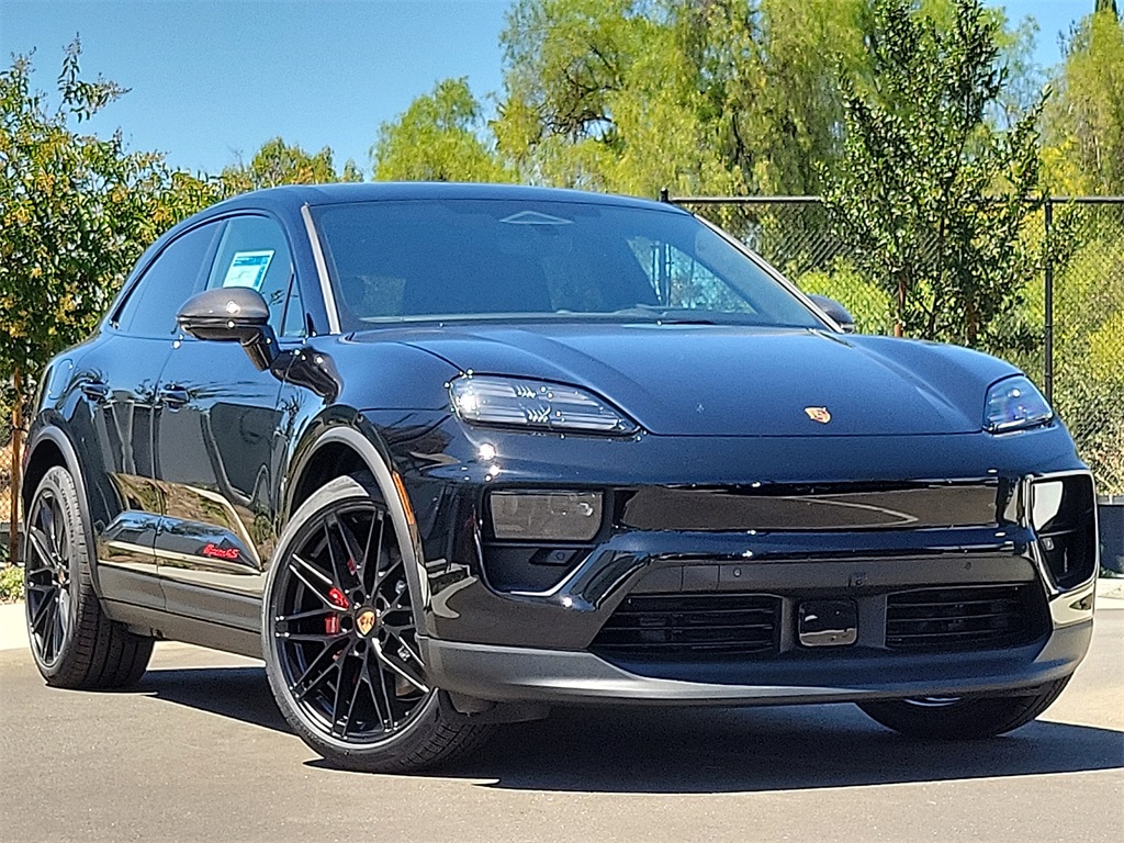 2025 Porsche Macan Electric photo 9