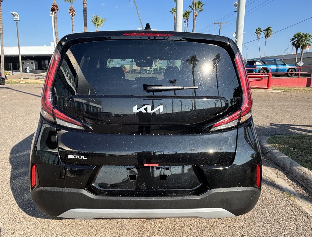 2025 Kia Soul LX S photo 2