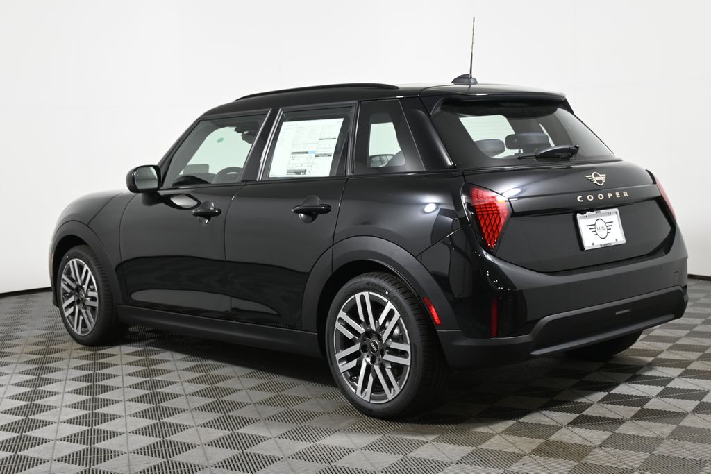 2026 Mini Cooper 4 Door Hardtop Signature photo 5