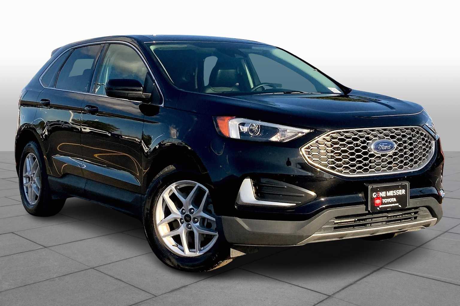 2024 Ford Edge SEL photo 3