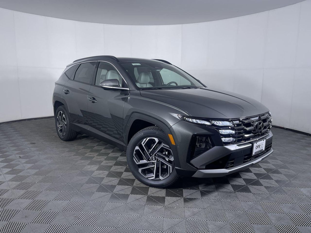 2026 Hyundai Tucson Hybrid Limited Sport photo 2