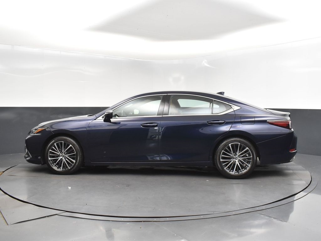 2022 Lexus ES 350 photo 4