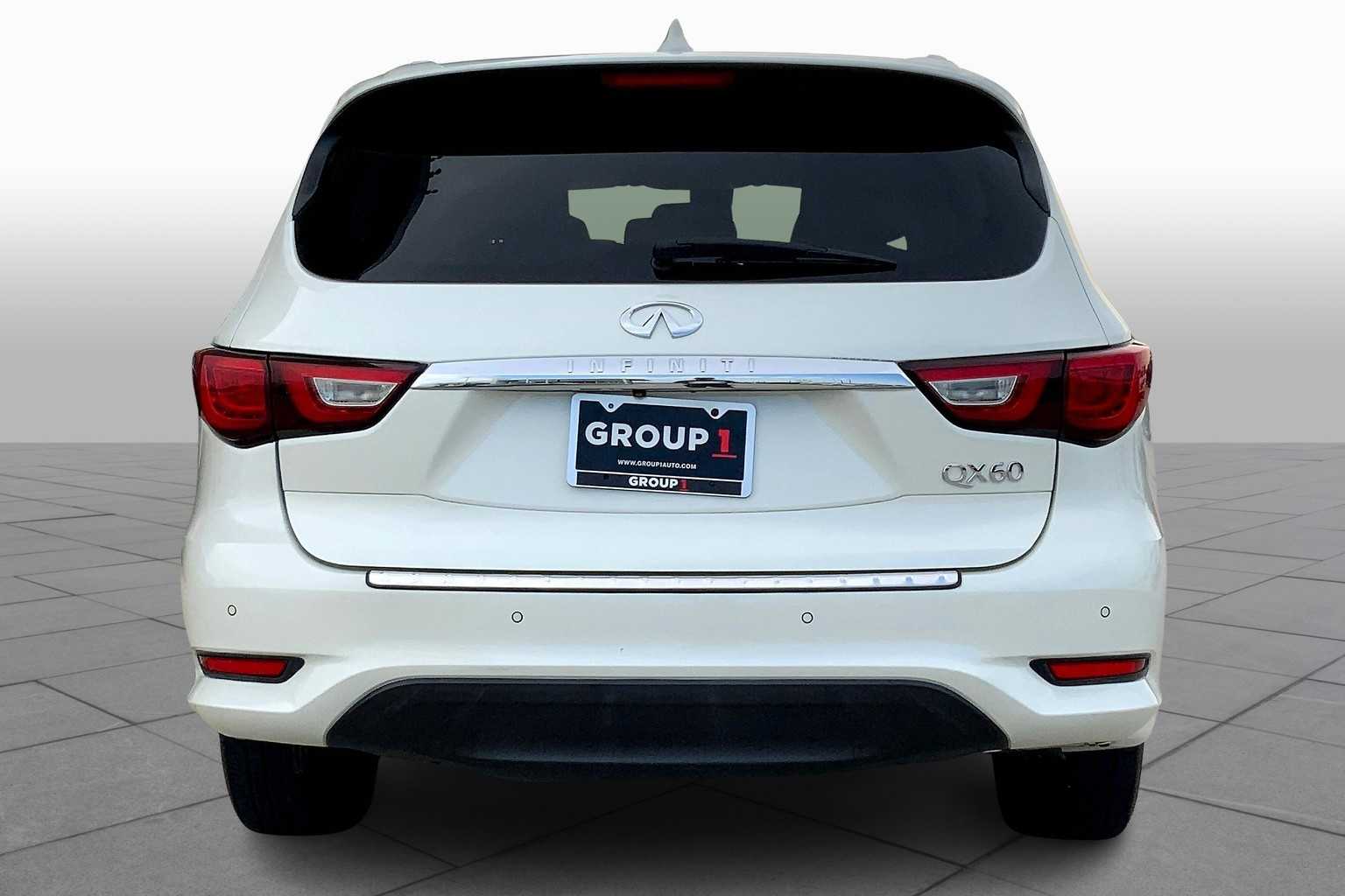 2018 Infiniti QX60 Plus Premium photo 3