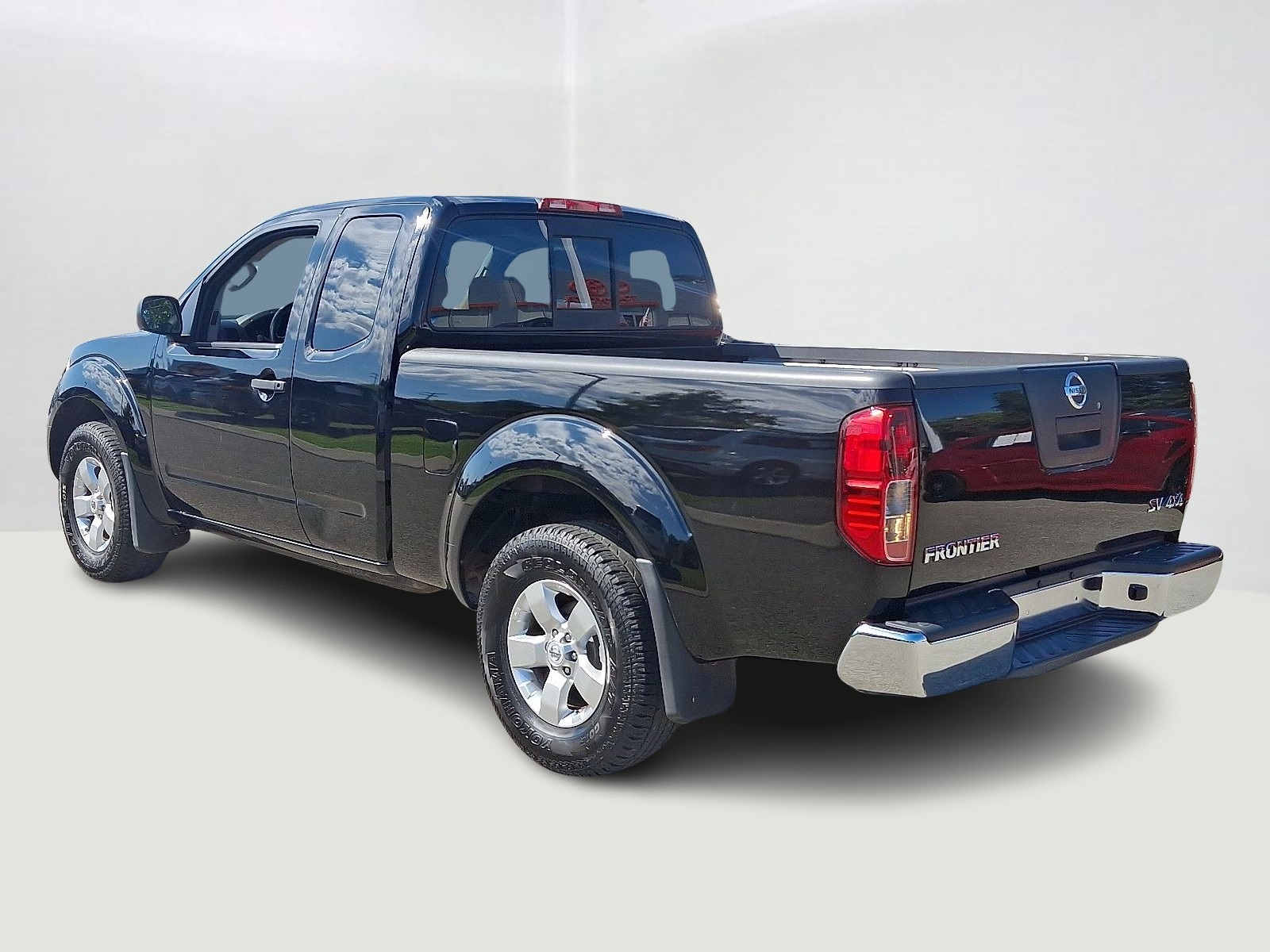 2012 Nissan Frontier SV photo 6
