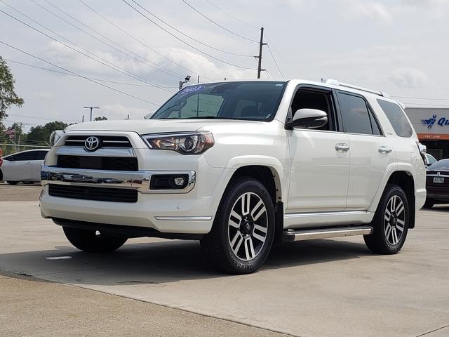 2023 Toyota 4Runner Limited photo 4