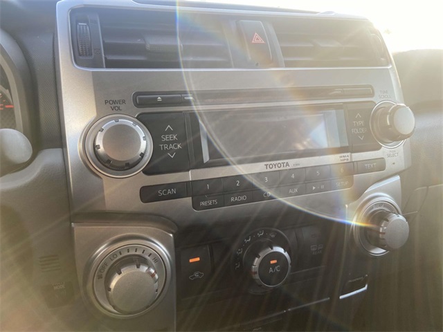 2011 Toyota 4Runner SR5 photo 14