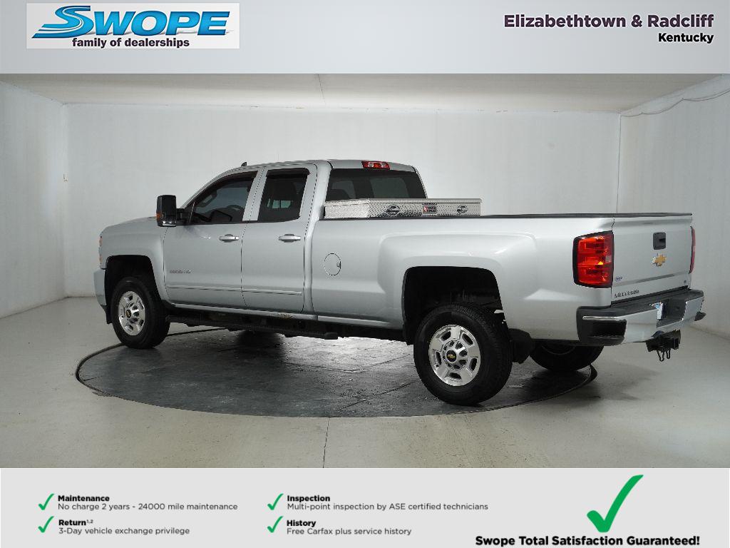 2015 Chevrolet Silverado 2500HD LT photo 2