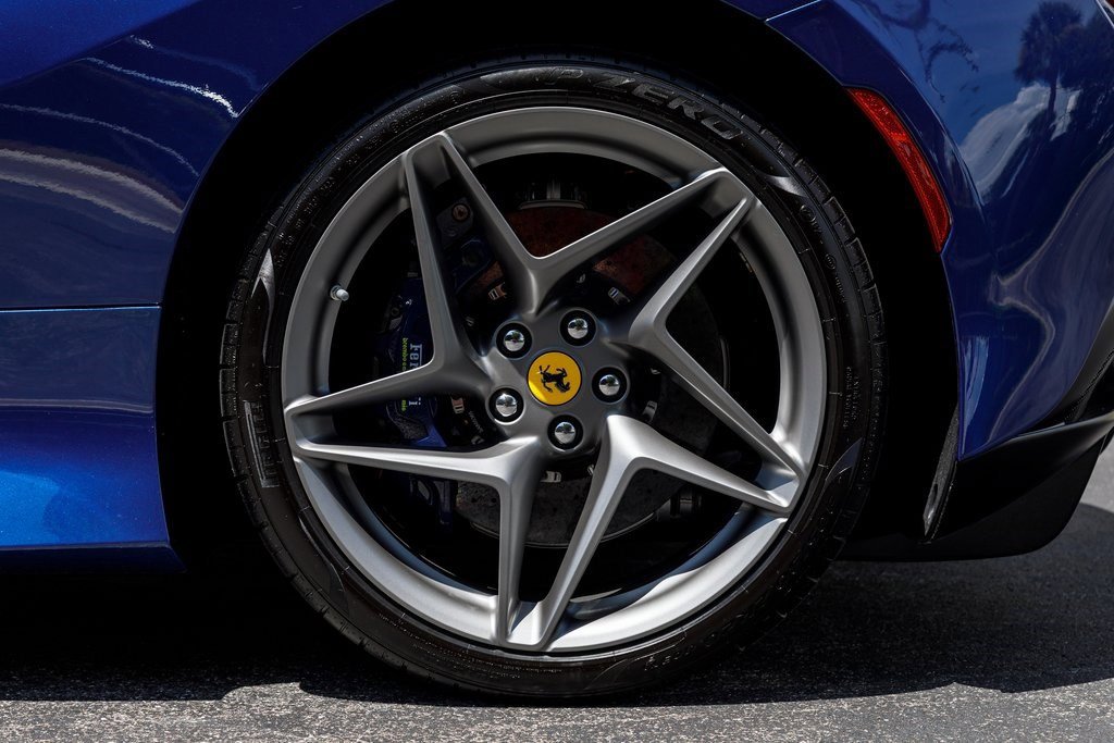 2022 Ferrari F8 Spider photo 16
