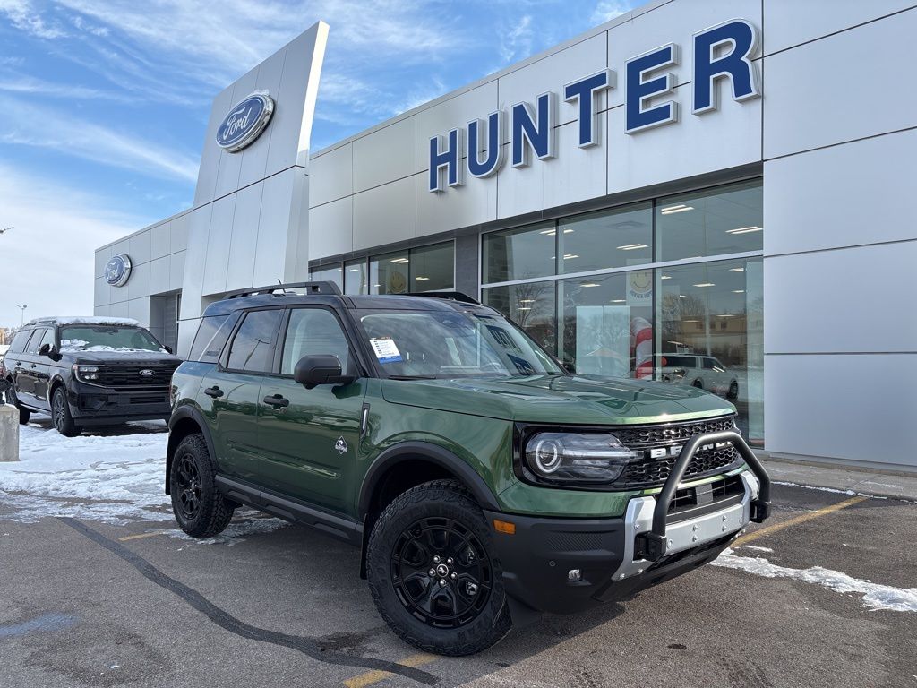 2025 Ford Bronco Sport Outer Banks's photo