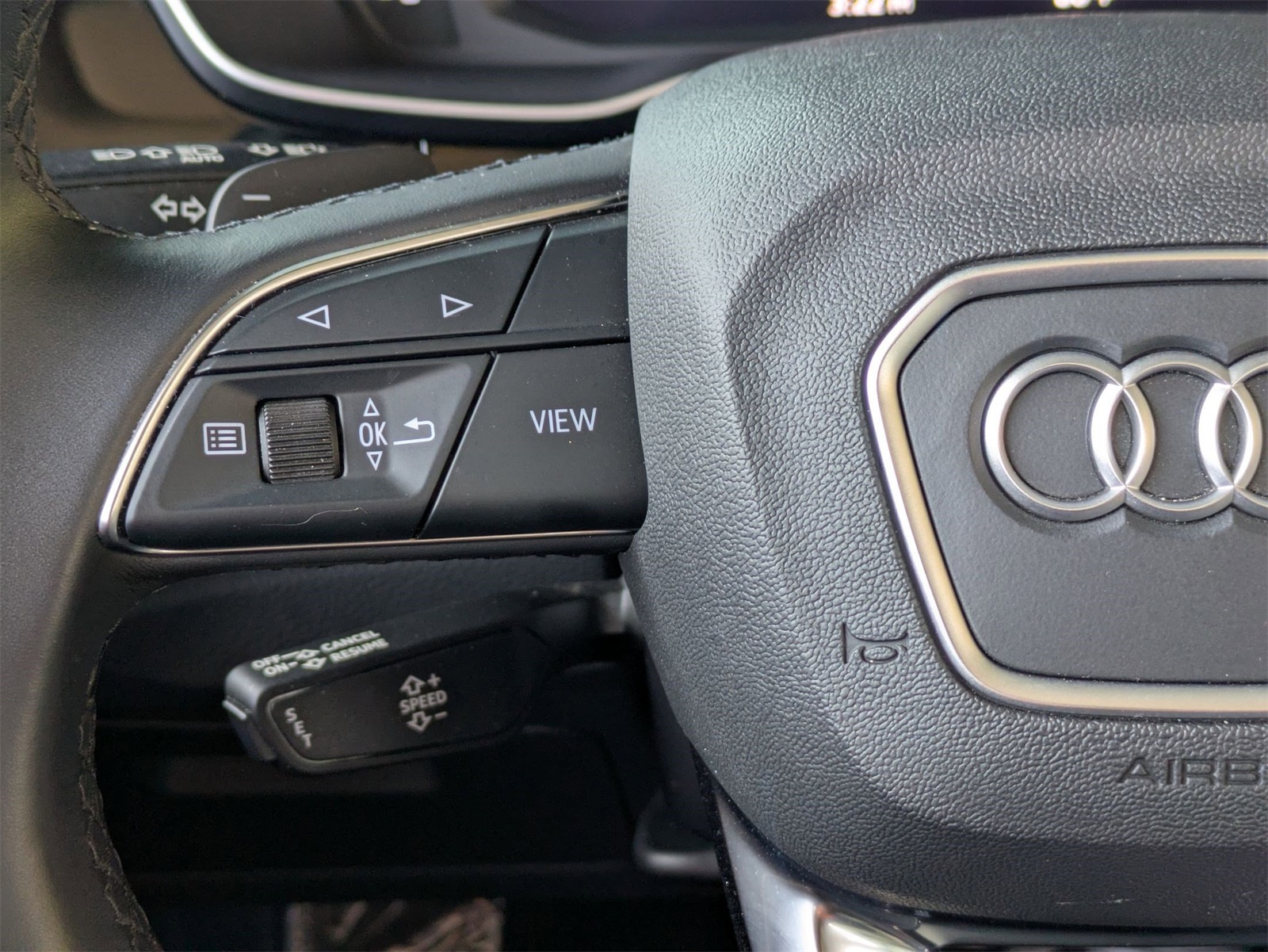 2022 Audi Q3 S line Premium photo 10