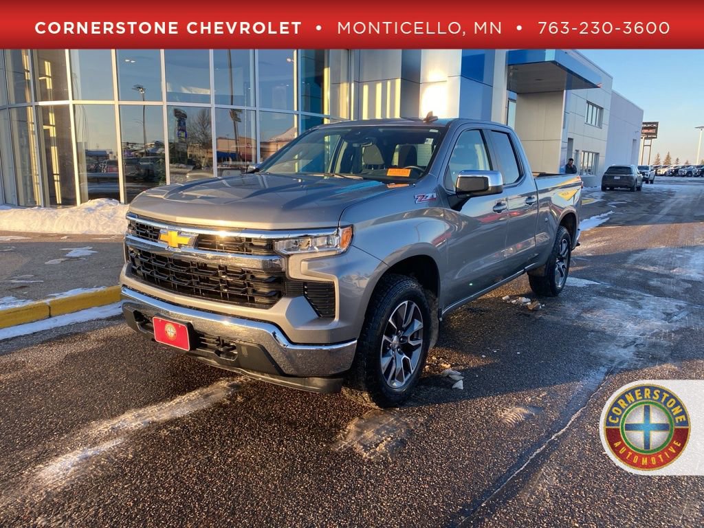 2024 Chevrolet Silverado 1500 LT's photo