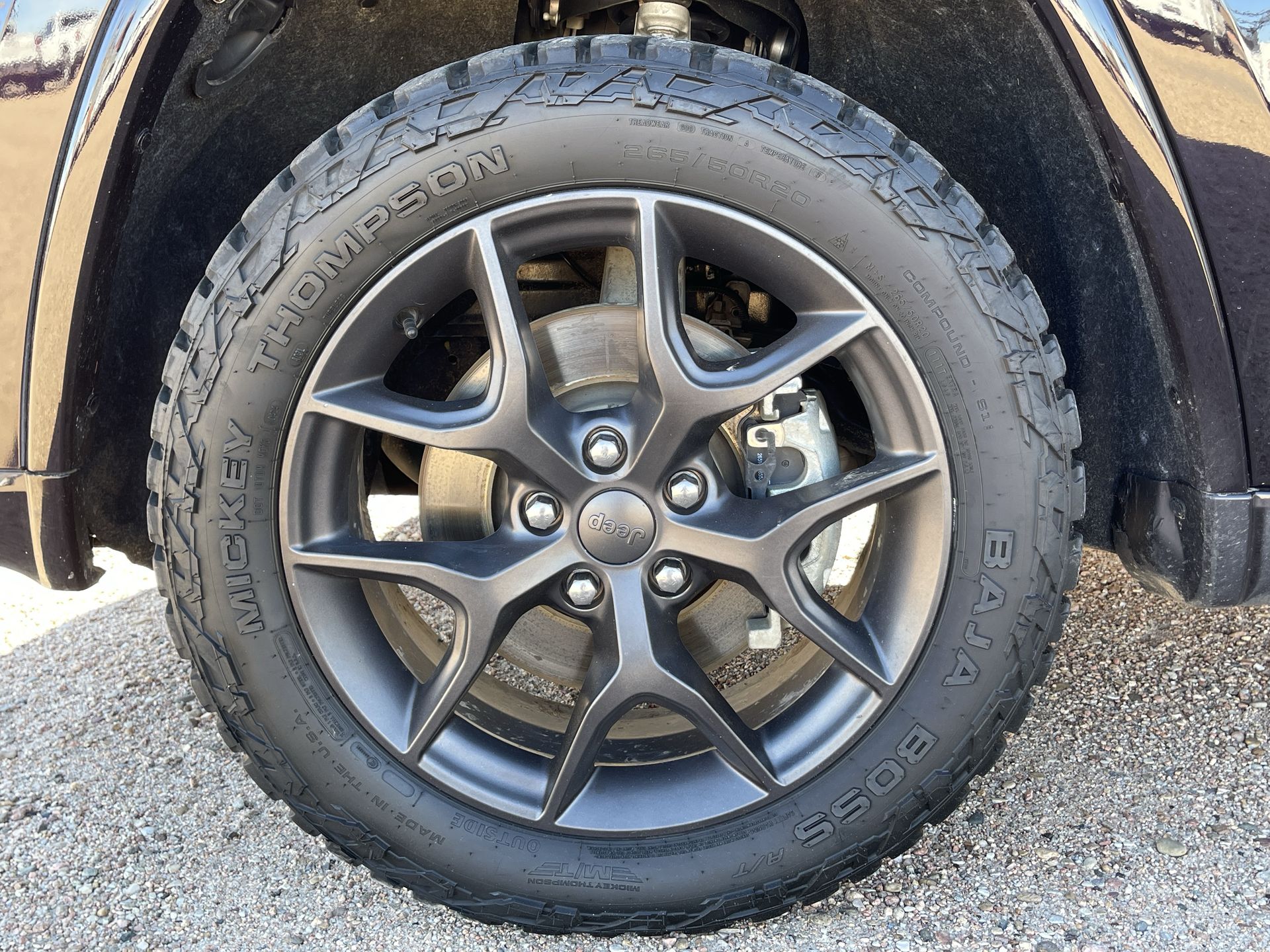 2021 Jeep Grand Cherokee Anniversary Edition photo 25