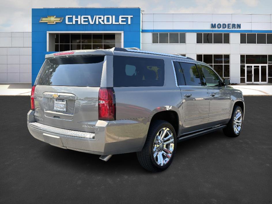 2019 Chevrolet Suburban Premier photo 4
