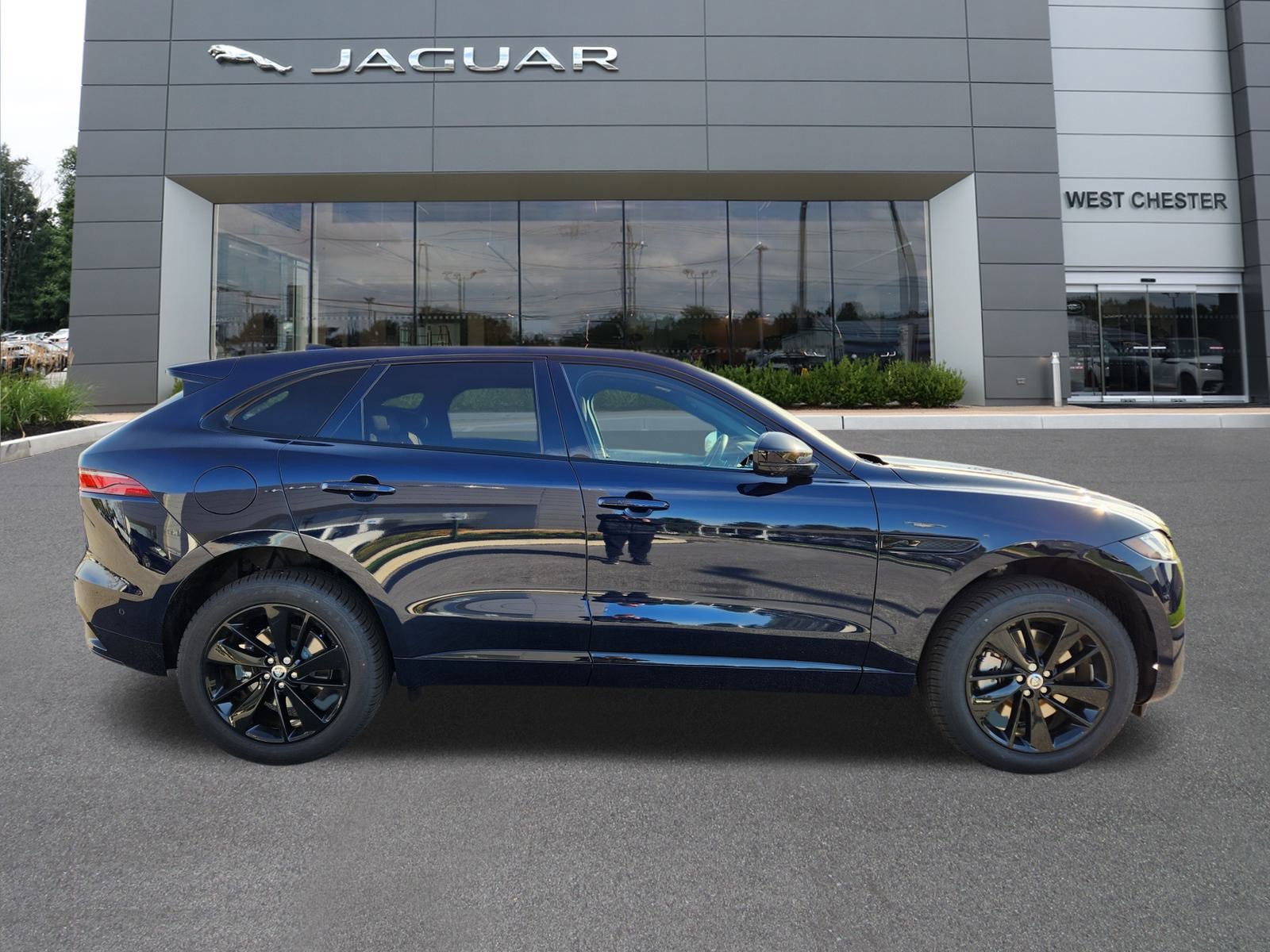 2026 Jaguar F-PACE P250 R-Dynamic S photo 4