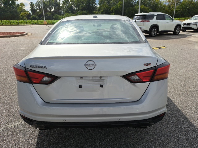 2024 Nissan Altima 2.5 SR photo 10