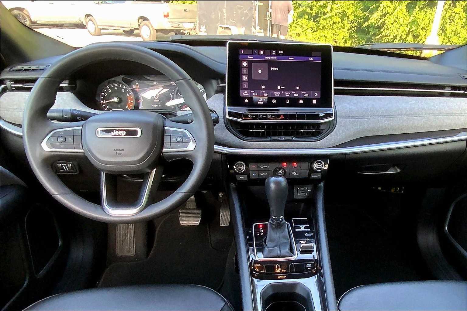 2024 Jeep Compass Latitude photo 14