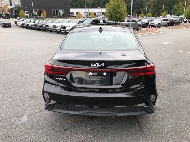 2023 Kia Forte LXS photo 4