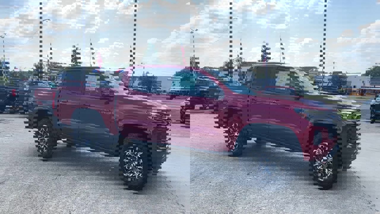2026 Chevrolet Colorado Z71 photo 2